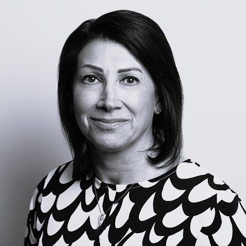 headshot diane wehrle