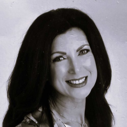 sarah-shaw-headshot-close-2024